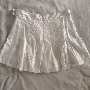 White pleated mini skort linen-like fits medium